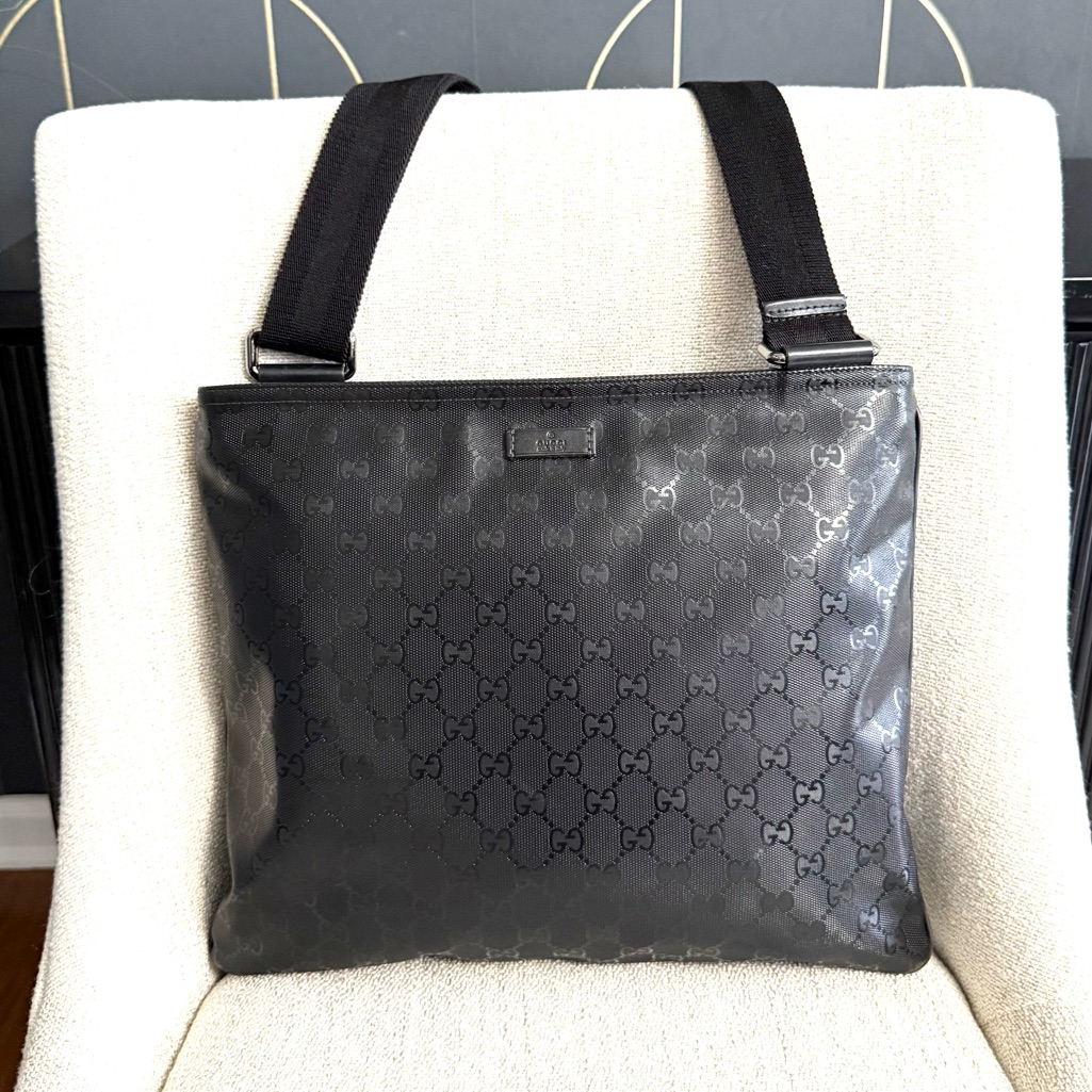 Gucci Authentic Messanger Bag Black Imprime Monogram Coated Canvas Unisex